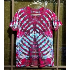 Tye Dyed V Neck T Shirt